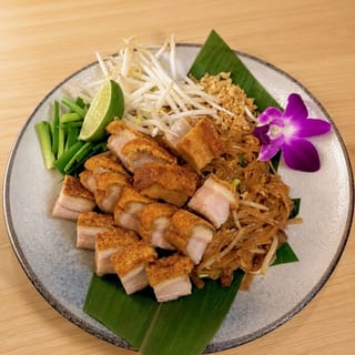 ElephantJump Crispy Pork Pad Thai